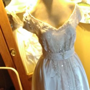 Meet your Posher, Ronni